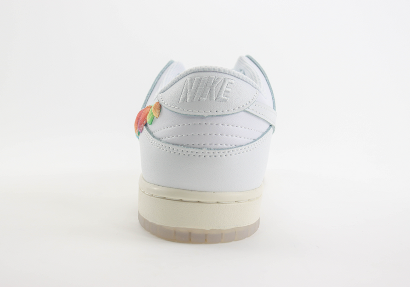 Nike SB Dunk Low GS "Rainbow Swoosh"